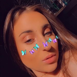 Meet your Posher, Camryn